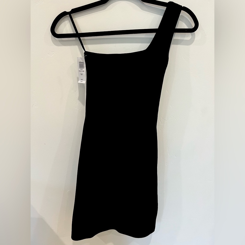 Very nice well made dress. Bought from Aritzia. Never worn, tag still attached